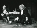 Czesław Wołłejko (Fryderyk Händel) , Mariusz Dmochowski (Jan Sebastian Bach)<br/> fot. Jacek Łomnicki, Paweł Kwiek