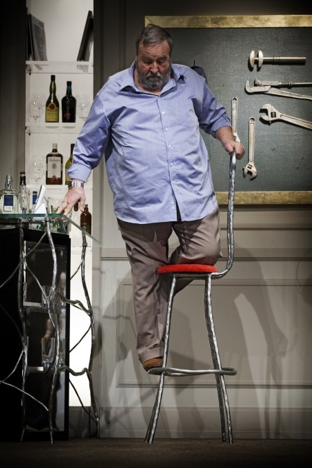 Krzysztof Kowalewski (Jonville) w spektaklu