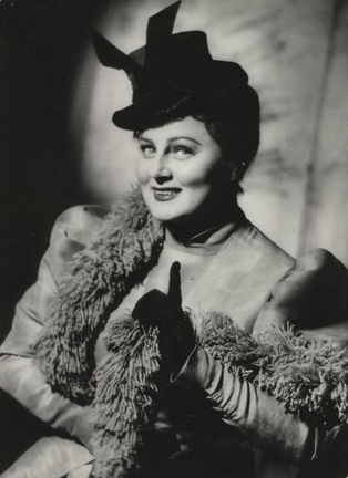 Antonina Gordon-Górecka (Dolly Levi)<br/> fot. Edward Hartwig  